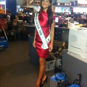 Karen Millen silk dress 👗